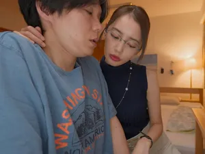 Cơn mưa ngang qua mang tinh anh đi xa Karen Yuzuriha