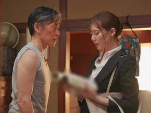 Anh chàng số hưởng và em gái hàng xóm dâm đãng