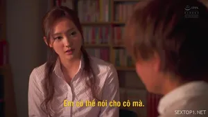 Bố đến nhà sống chung với cậu con trai lén mò người yêu của con trai đang ngủ