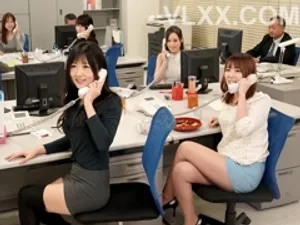 Bắt cóc cô gái nhà kế bên về nhà cho uống thuốc kích dục rồi xoạc tả tơi